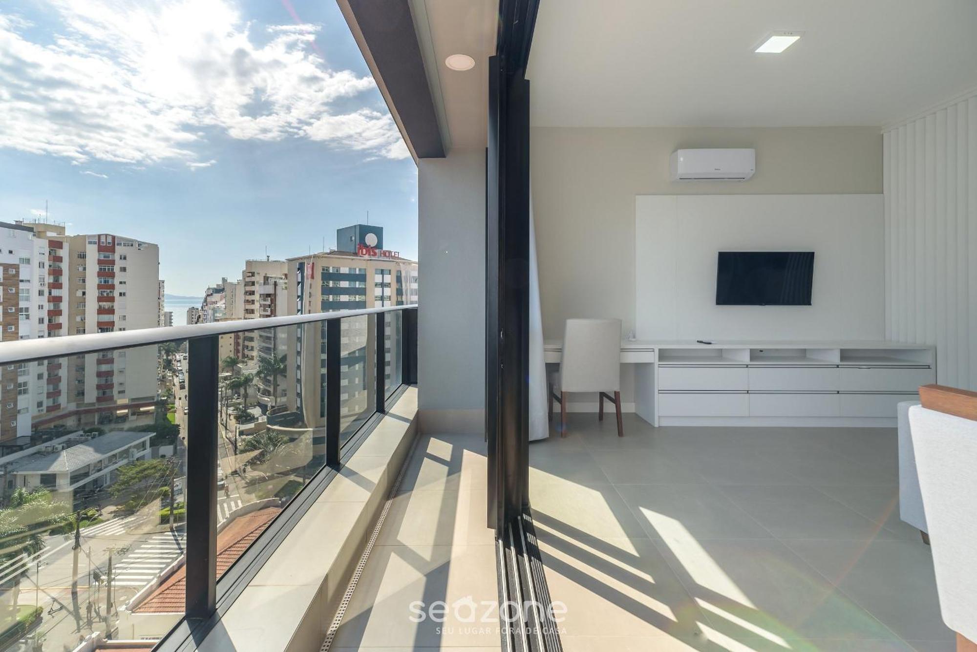Tvt - Estudios De Luxo No Centro De Apartment